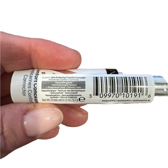 Almay Skin Correcting Comfort Concealer. #220 Deep Fonce. NWT - Picture 2 of 4